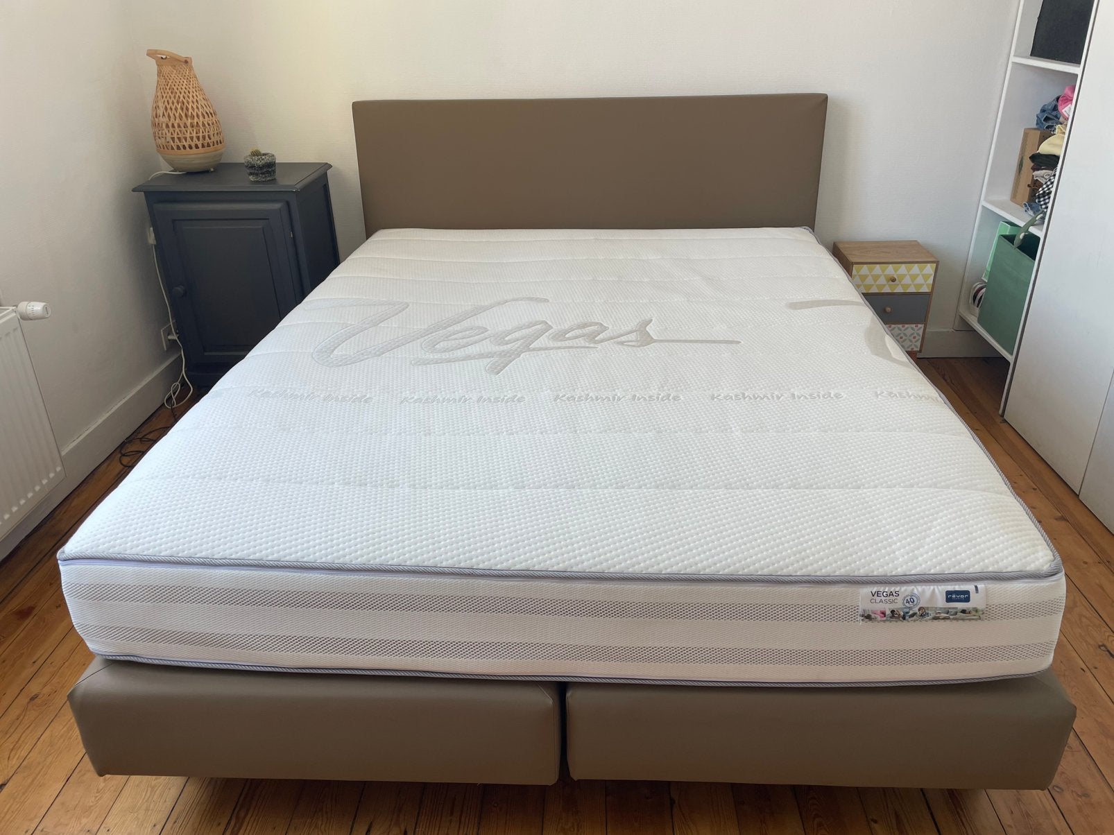 Matelas Revor Vegas Classic 160 x 200 – très bon etat, Maison & Meubles, Matelas, Enlèvement, Utilisé, 200 cm