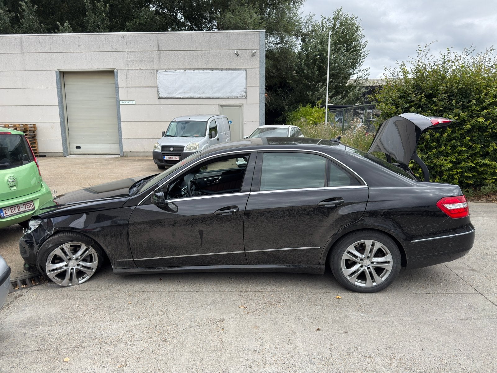 Voiture accidentée Mercedes E220 CDI, Autos, Cuir, Euro 5, Achat, 5 portes