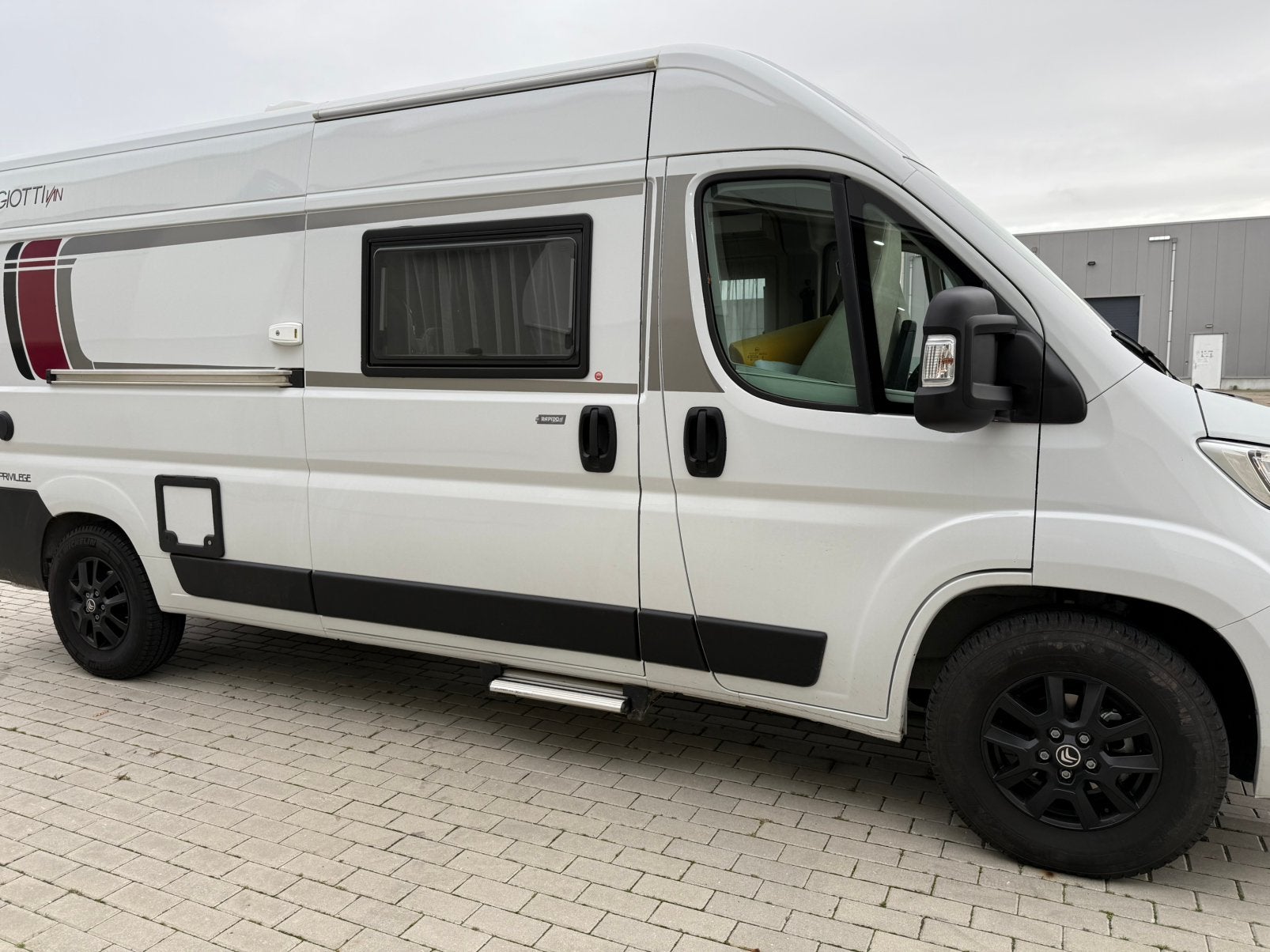 Rapido Giottivan 60T privilege 11/24 9300km douche  wc apart, Buscamper of Camperbus, Fietsendrager, Boiler, Tot en met 3