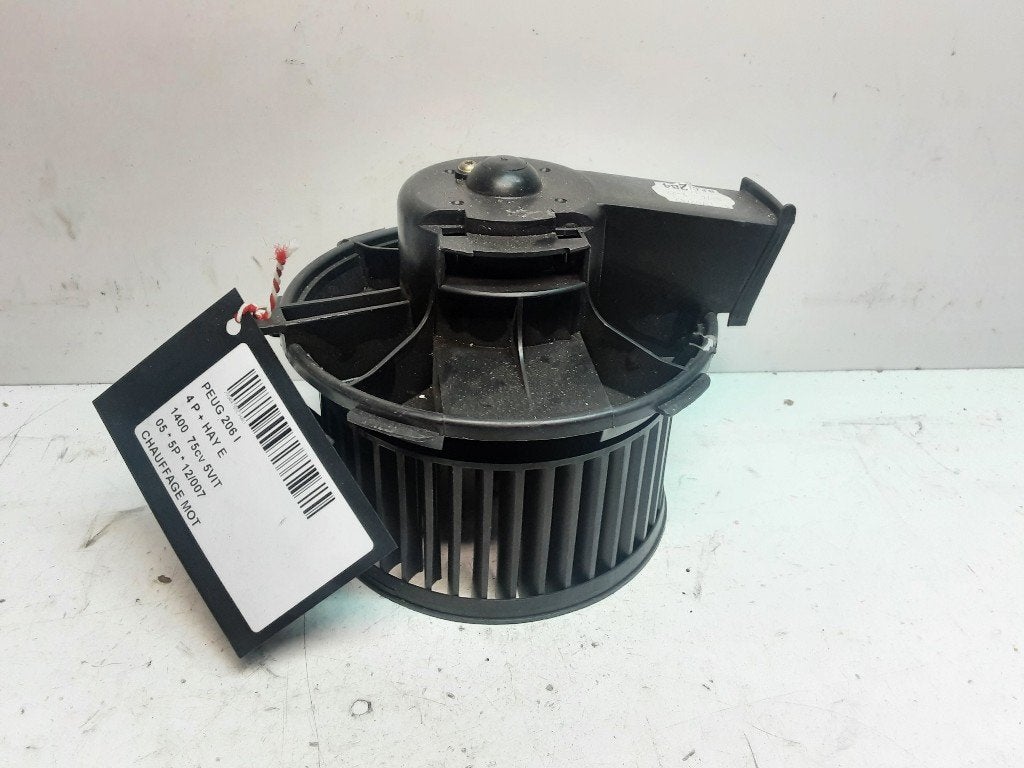 RADIATEUR MOTEUR Peugeot 206 (2A / C/H/J/S), Kontakt-peugeot@peugeot.com, Utilisé, Peugeot Deutschland GmbH, Bahnhofsplatz
65423  Rüsselsheim, DE