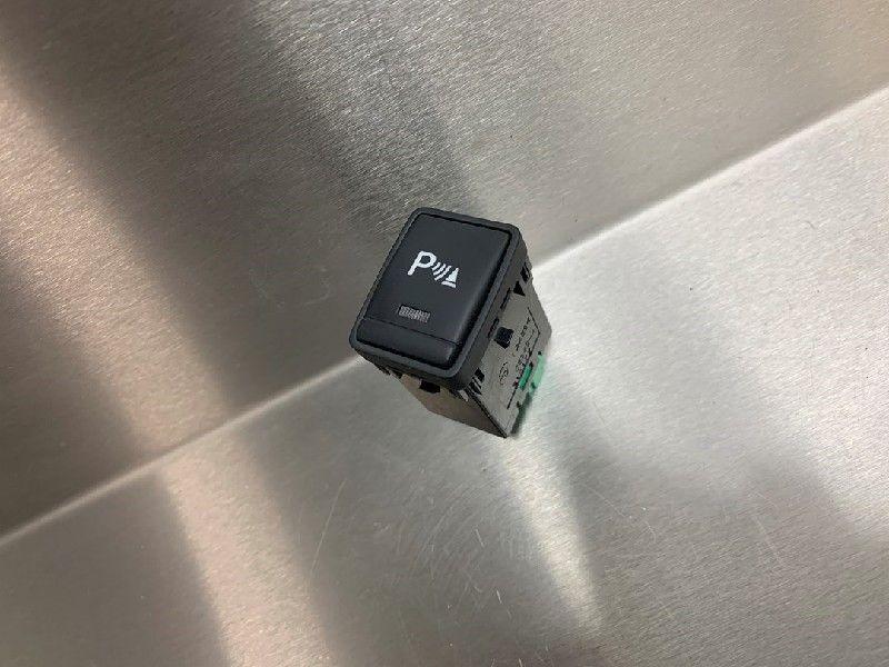 COMMUTATEUR DIVERS Nissan Qashqai (J11) (01-2013/-), Utilisé, Nissan