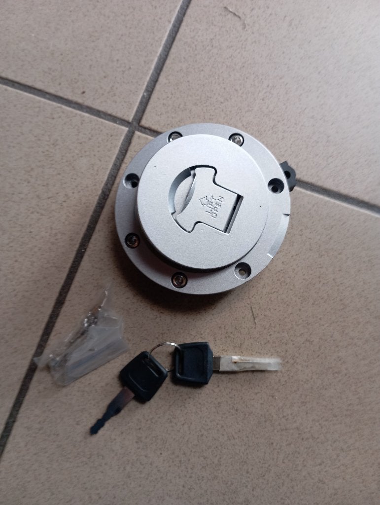 Nieuwe tankdop voor Honda Pan european 1300, Enlèvement