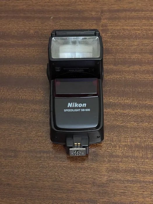 Nikon D610 + 3 objectifs, TV, Hi-fi & Vidéo, Sans zoom optique, Enlèvement ou Envoi, Batterie, Mise au point manuelle