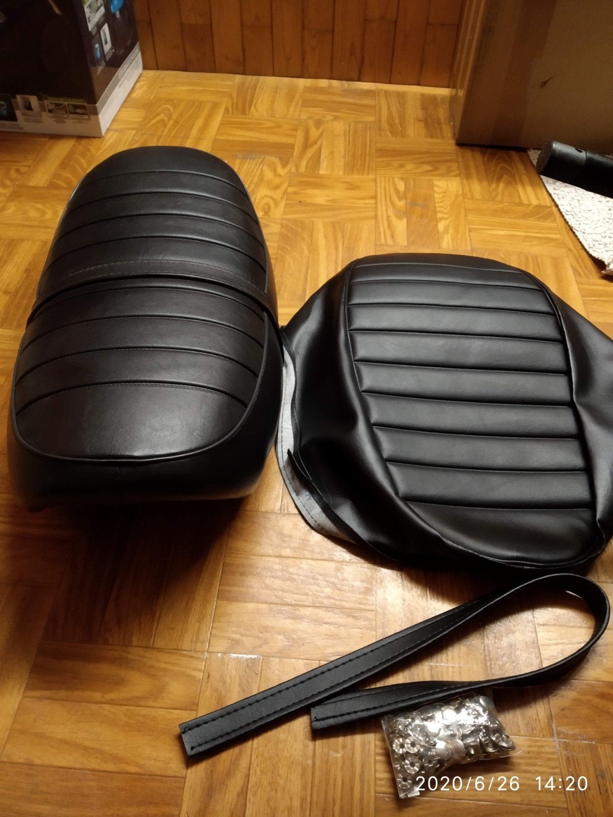 housse de selle honda dax 6v ot, Enlèvement ou Envoi