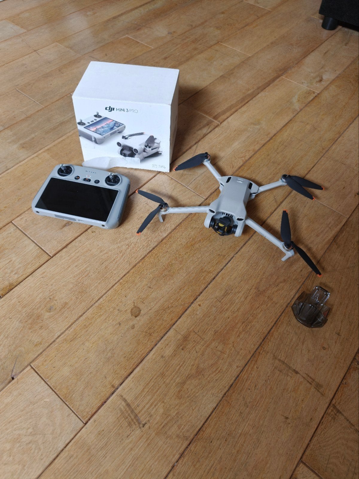 DJI Mini 3 avec radiocommande RC - Presque neuf, Enlèvement ou Envoi, Comme neuf, DJI