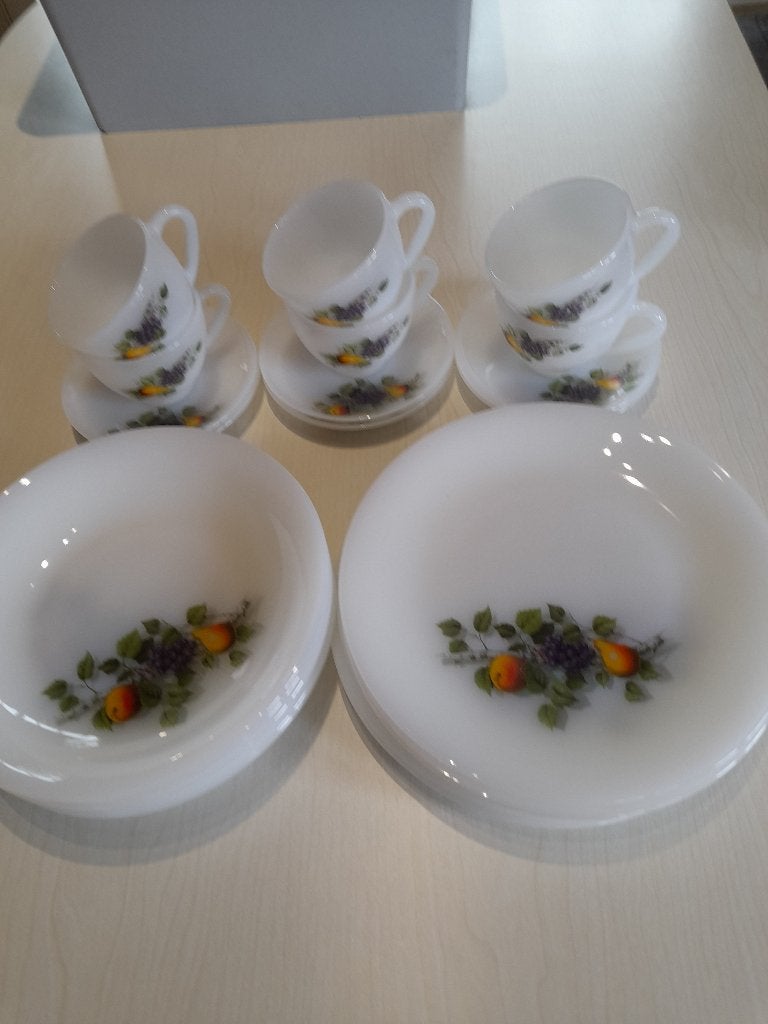 Retro servies., Enlèvement