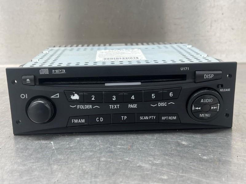 RADIO Mitsubishi Grandis (NA) (01-2004/12-2011) (|8701A080|), Gebruikt, Mitsubishi