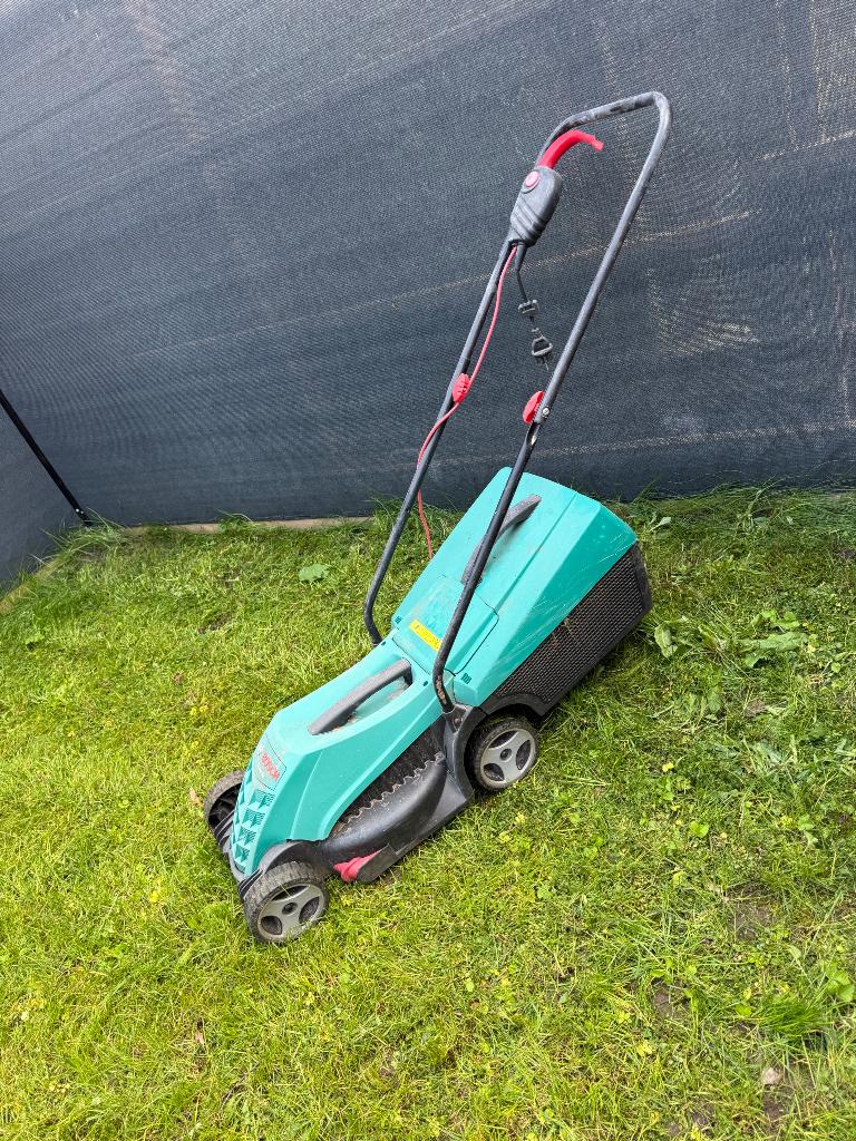 Grasmachine bosch, Tuin en Terras, Ophalen, Bosh, Opvangbak