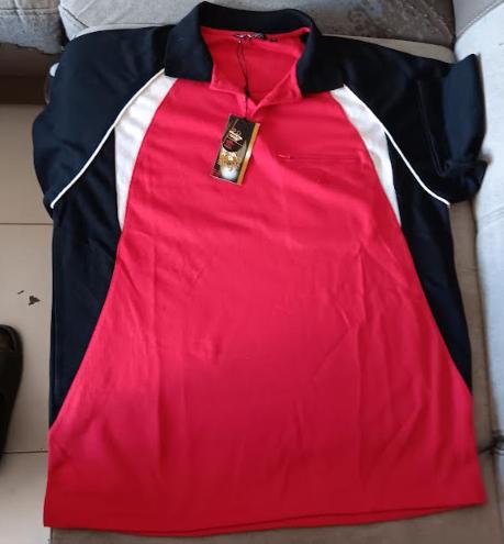 Polo XL noir/blanc/rouge NEUF, Enlèvement ou Envoi, Neuf, Taille 56/58 (XL), Rouge
