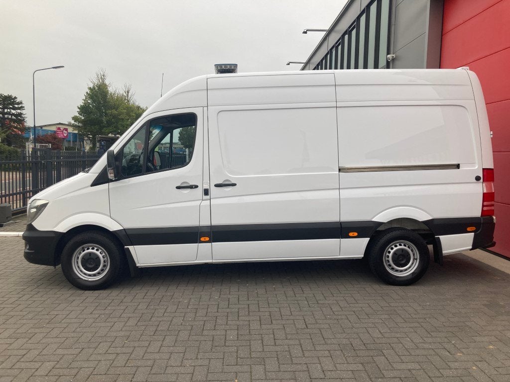 Mercedes-Benz Sprinter 319 CDI Ambulance L2H2 (bj 2018), Auto's, Automaat, Euro 6, Mercedes-Benz, Bedrijf