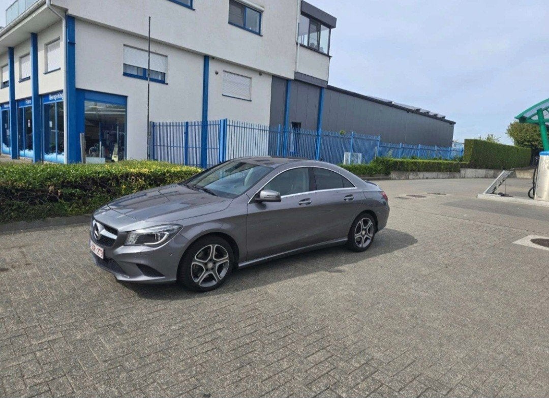Mercedes CLA 250 Urban benzine euro6 automaat, Auto's, Automaat, CLA, Beige, 5 deurs