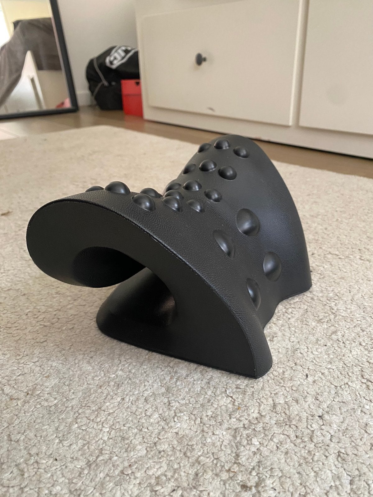 Neck rest / neck massage / neck stretcher, Enlèvement ou Envoi