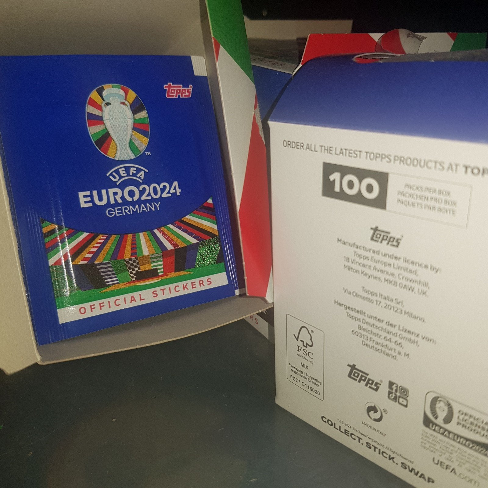 Topps euro 2024 box sealed, Ophalen of Verzenden, Nieuw, Meerdere stickers