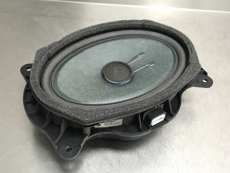 LUIDSPREKER Lexus LS (F4) (01-1989/12-2017) (|861600WG30|), Gebruikt, Lexus