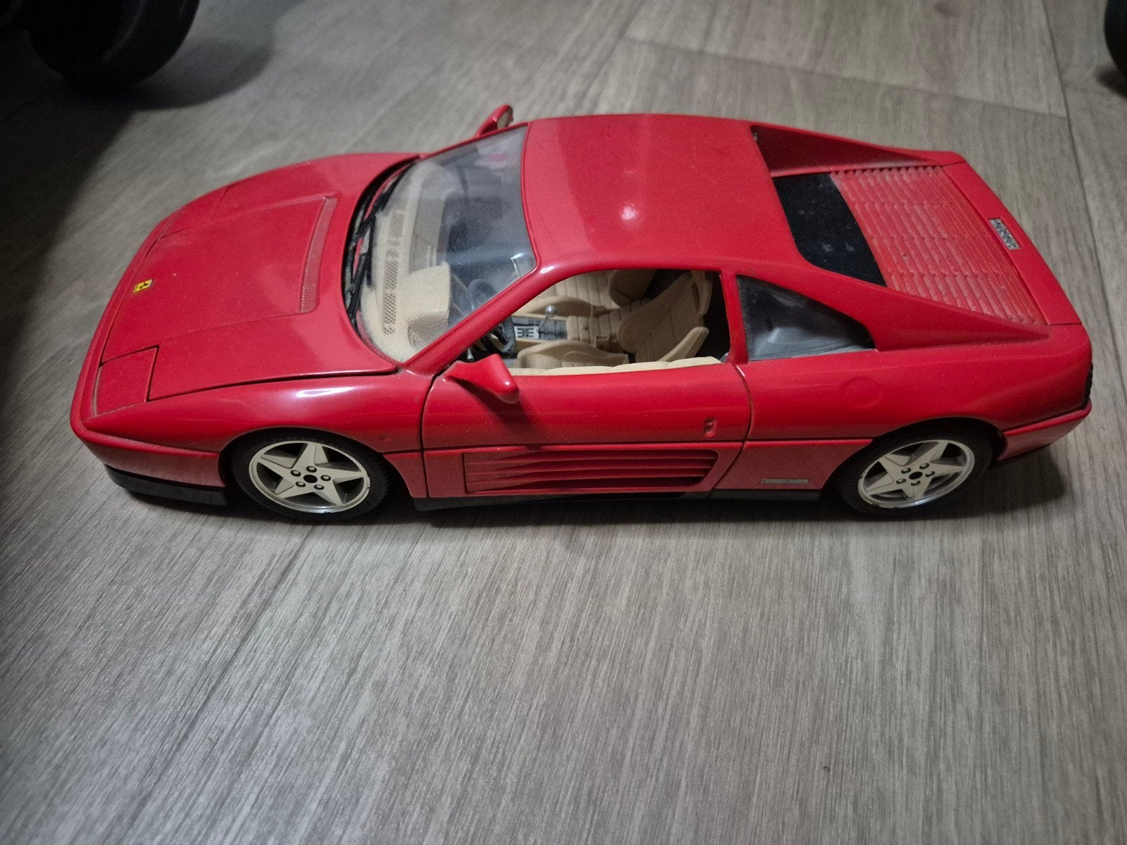 1.18 burago ferrari 348 tb  los, Enlèvement ou Envoi, Burago