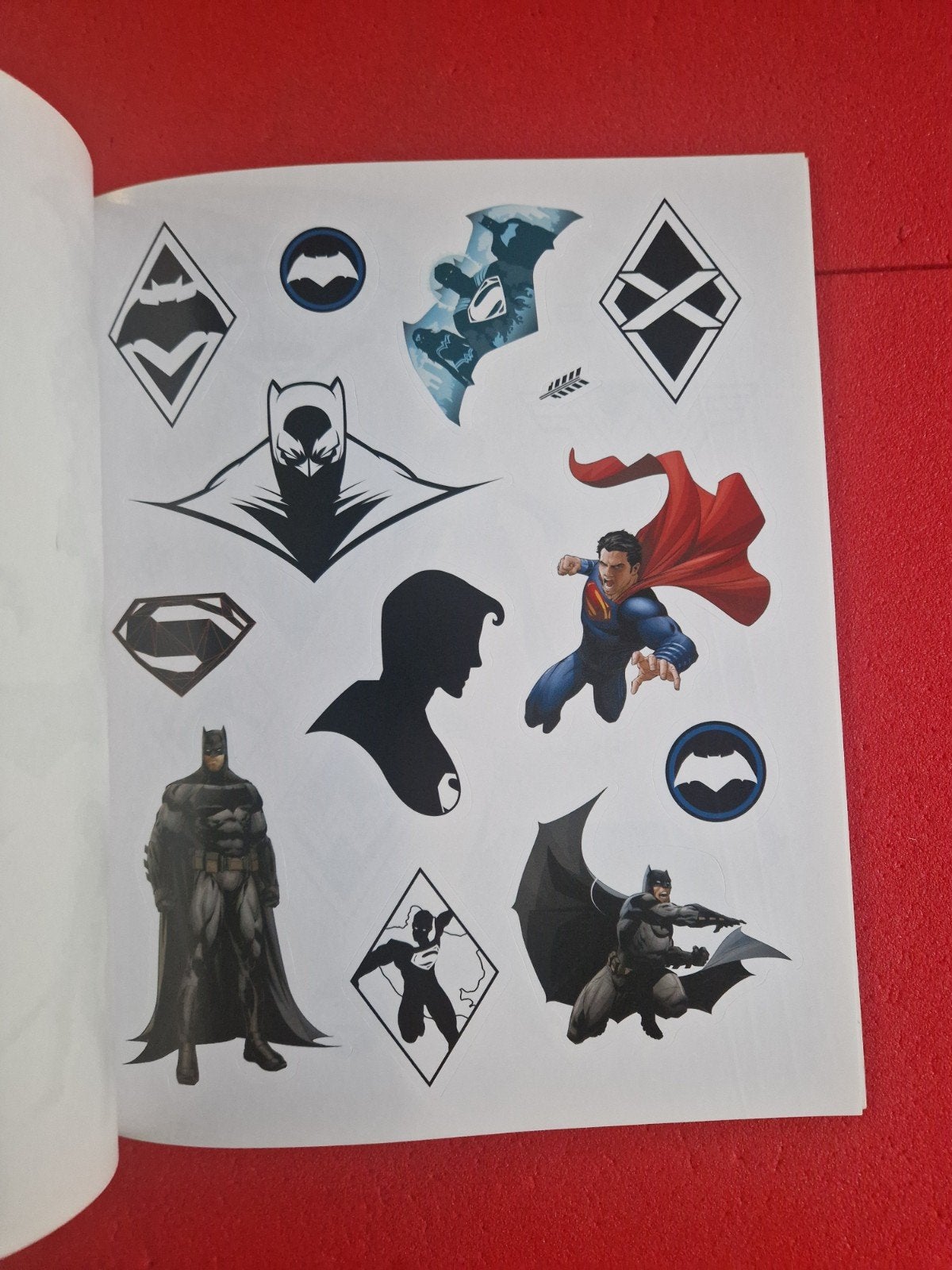 livre batman v superman, les activités du film, Livres, Enlèvement ou Envoi