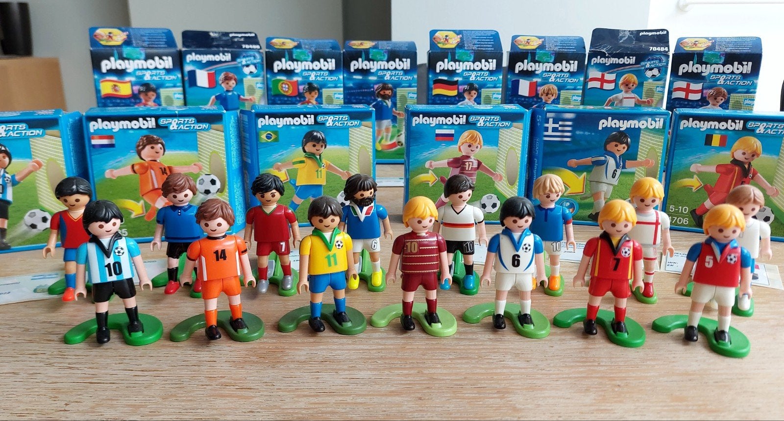 Collection Playmobil unique : 15 joueurs de football et équi, Enfants & Bébés, Jouets | Playmobil, Sports & action, Enlèvement ou Envoi