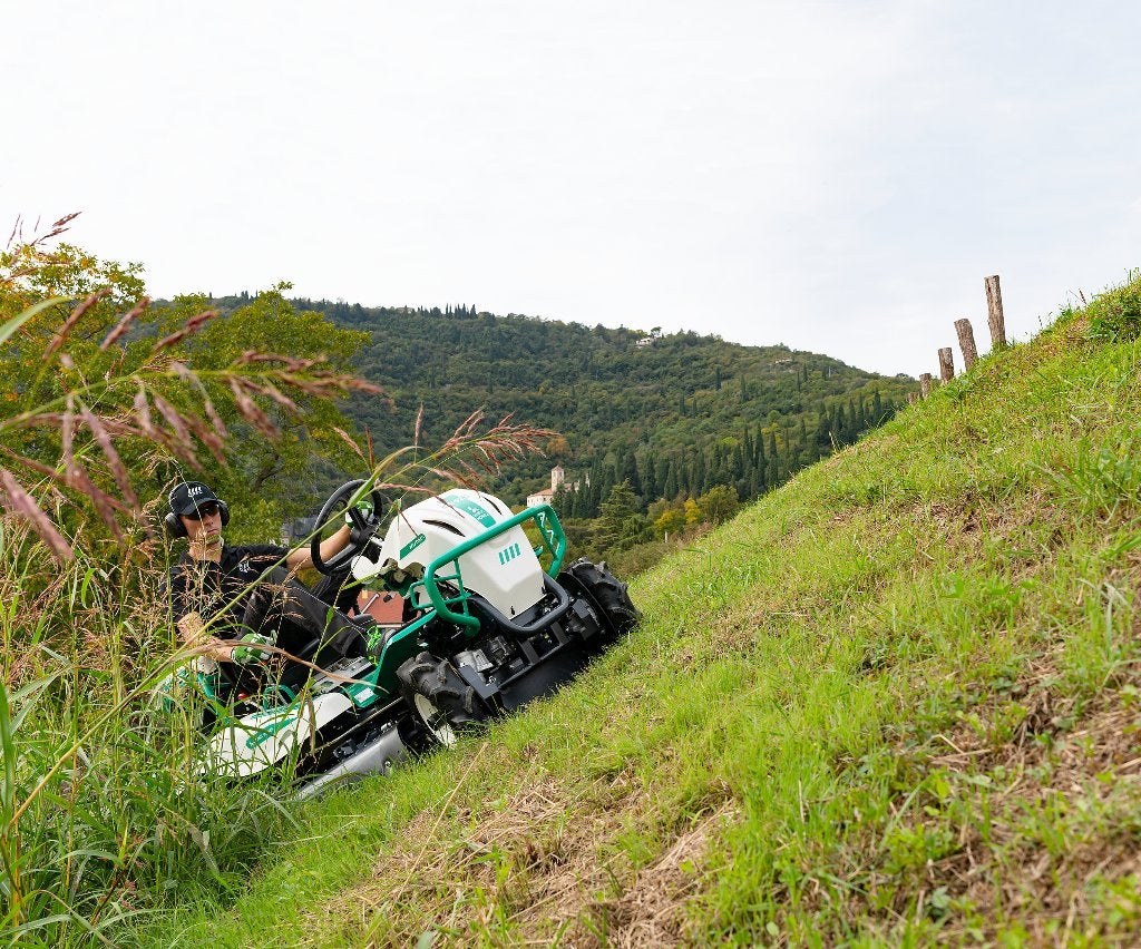 OREC Zithellingmaaiers de specialist in hoog gras, Enlèvement ou Envoi, Faucheuse