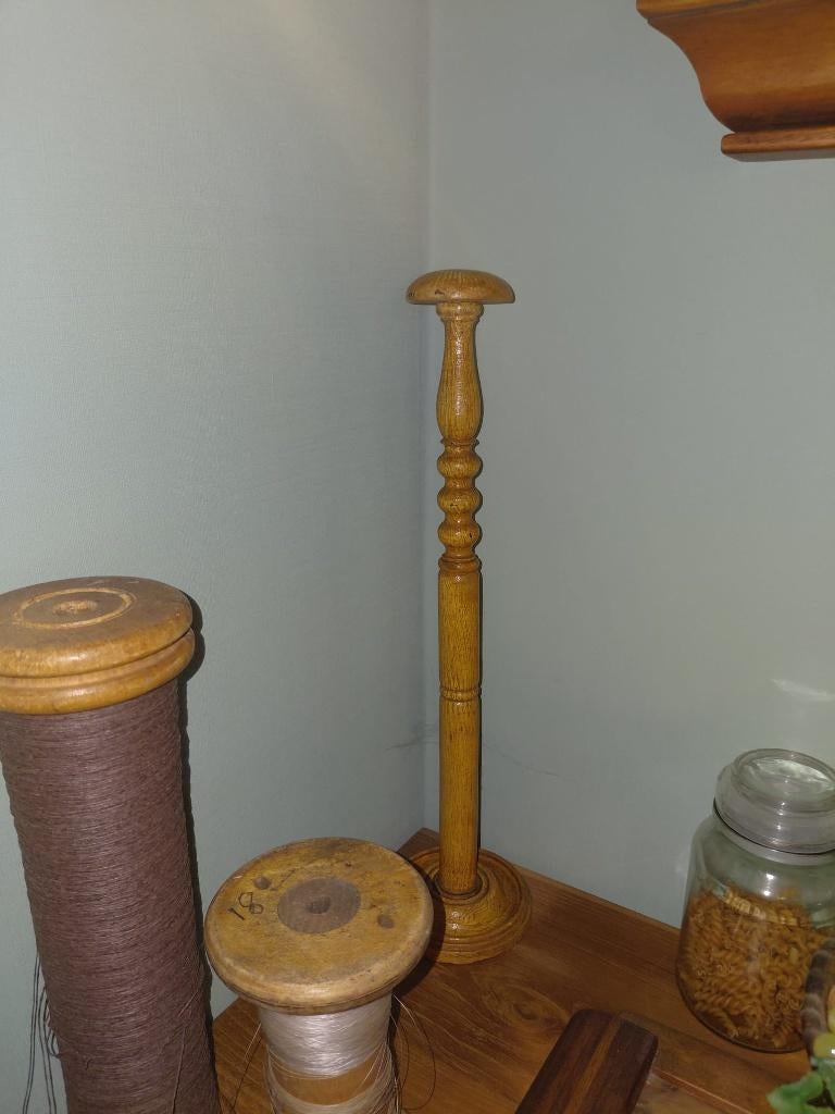 Vintage hoedenstandaard/hoedendisplay/mal - pruikenstandaard, Ophalen of Verzenden
