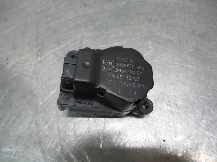 Kachelklep Motor van een Opel Vectra (Vectra C 02-), Auto-onderdelen, Gebruikt, -, -, Opel
