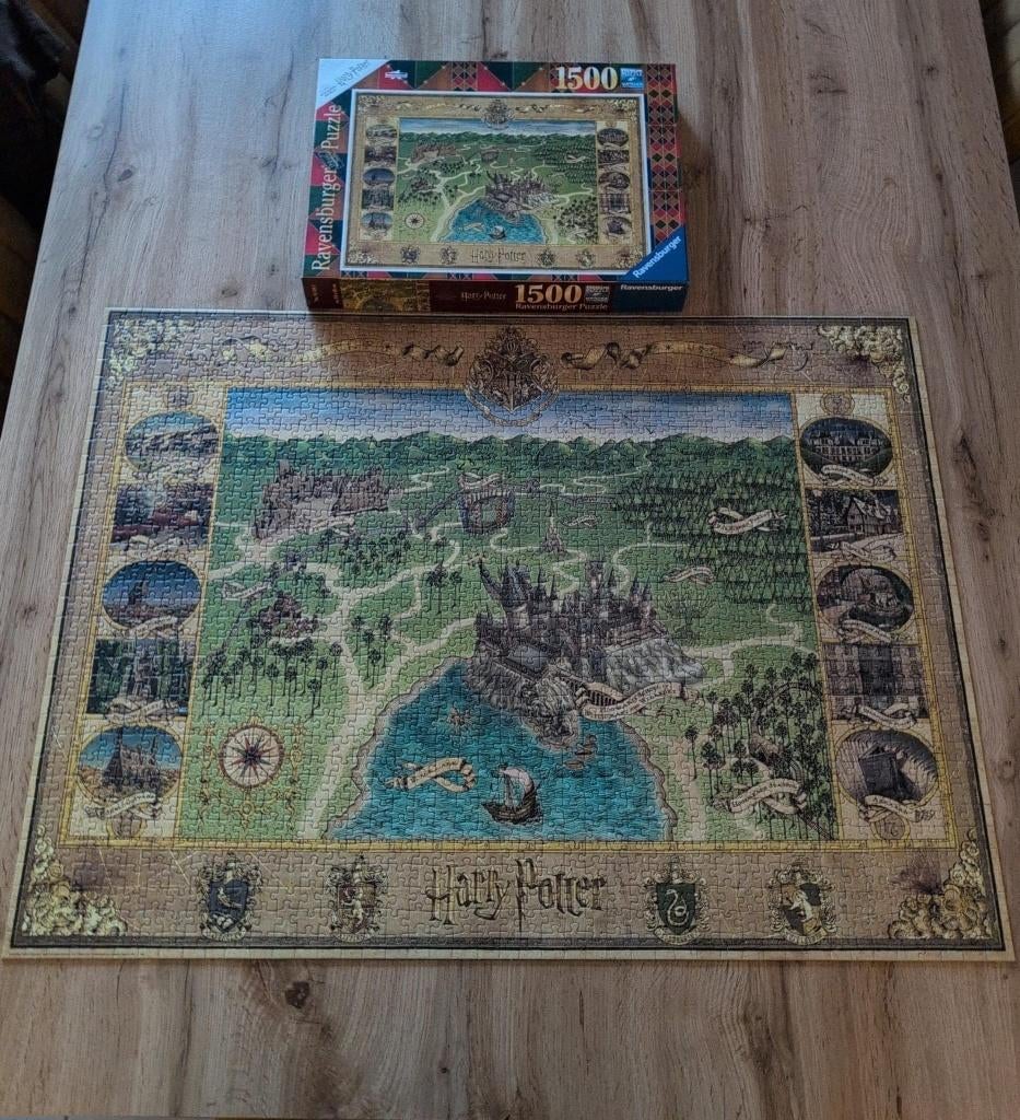 Puzzel Ravensburger 1500 st Harry Potter De kaart van Zweins, Hobby en Vrije tijd, Ophalen of Verzenden, 500 t/m 1500 stukjes