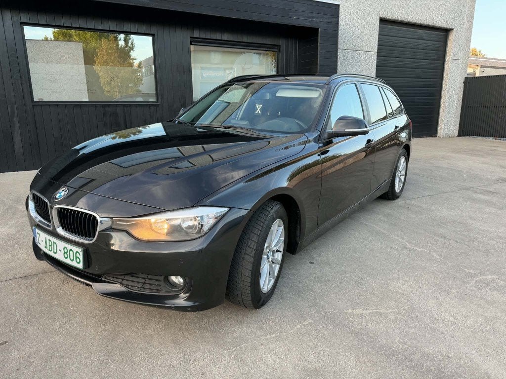 BMW 316d Touring – Automatique – 01/2014 – avec garantie, Euro 5, Entreprise, Noir, 5 portes