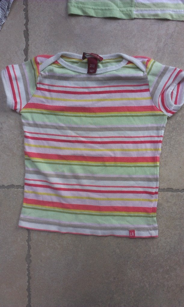 GRATIS: streepjes t-shirt mt 116, Kinderen en Baby's, Kinderkleding | Maat 116, Gebruikt, Meisje, H&M, Ophalen of Verzenden
