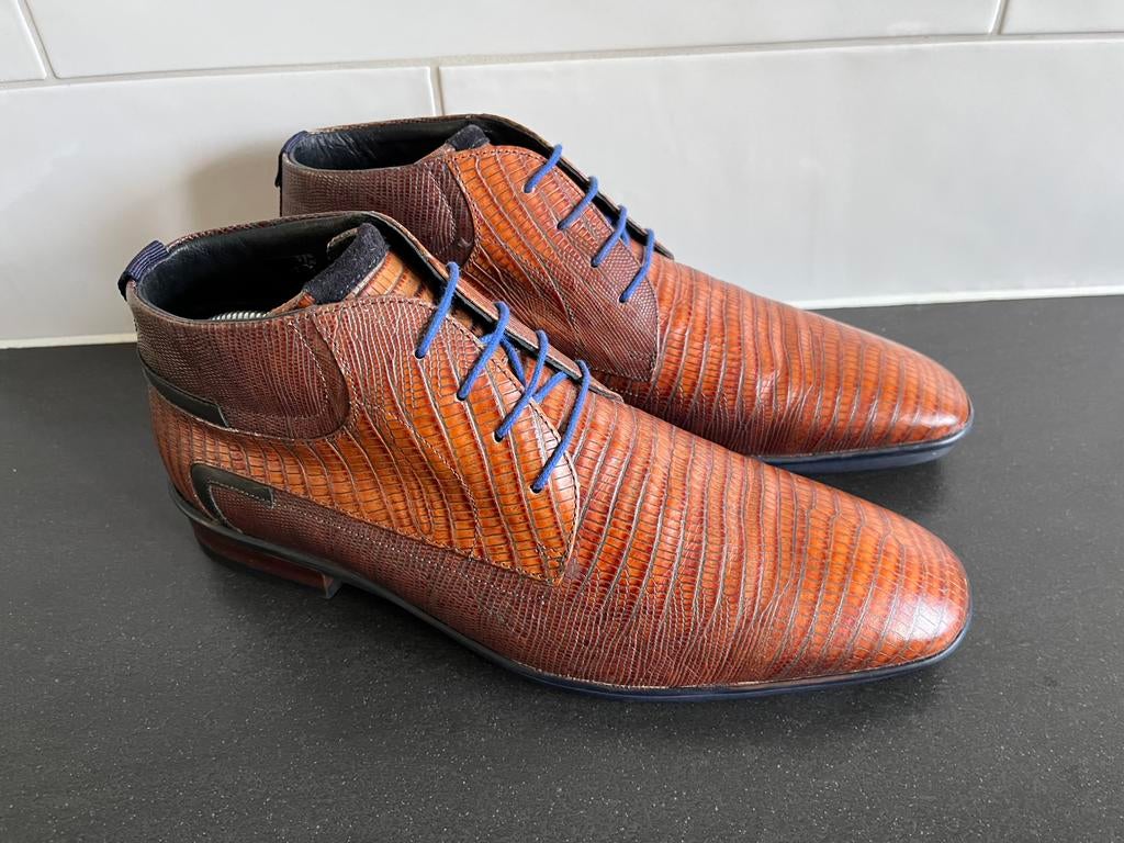 Floris van Bommel herenschoenen maat 8.5 / 42.5 H, Ophalen of Verzenden, Zo goed als nieuw, Overige kleuren, Veterschoenen