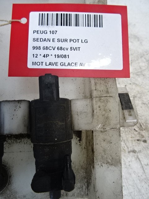 LAVE-GLACE POMPE AVANT Peugeot 107 (01-2005/05-2014), Utilisé, Peugeot