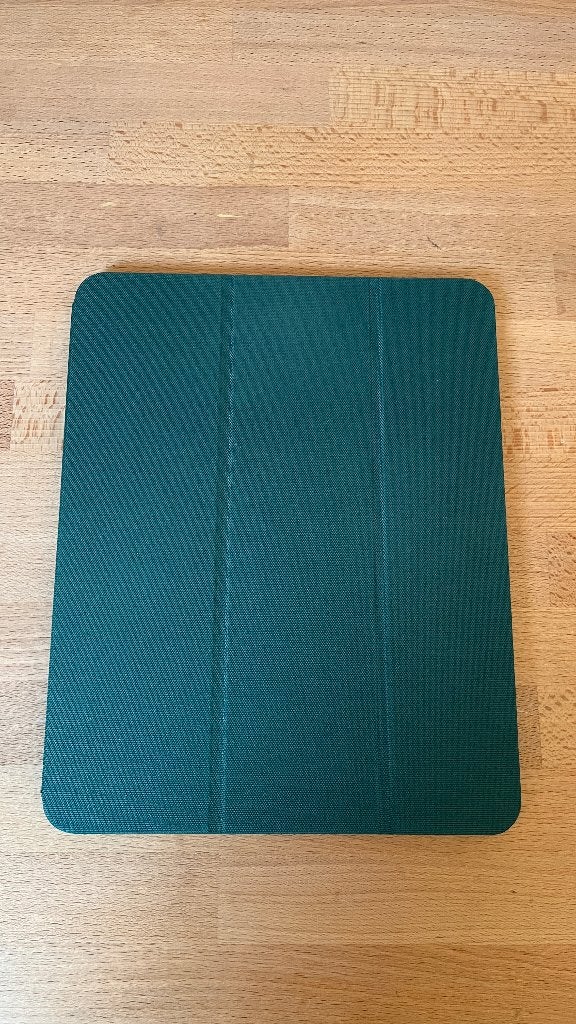groene spigen urban fit hoes voor ipad pro 13inch, Computers en Software, Tablet-hoezen, Ophalen, 13 inch of meer, Spigen, Bescherming voor- en achterkant