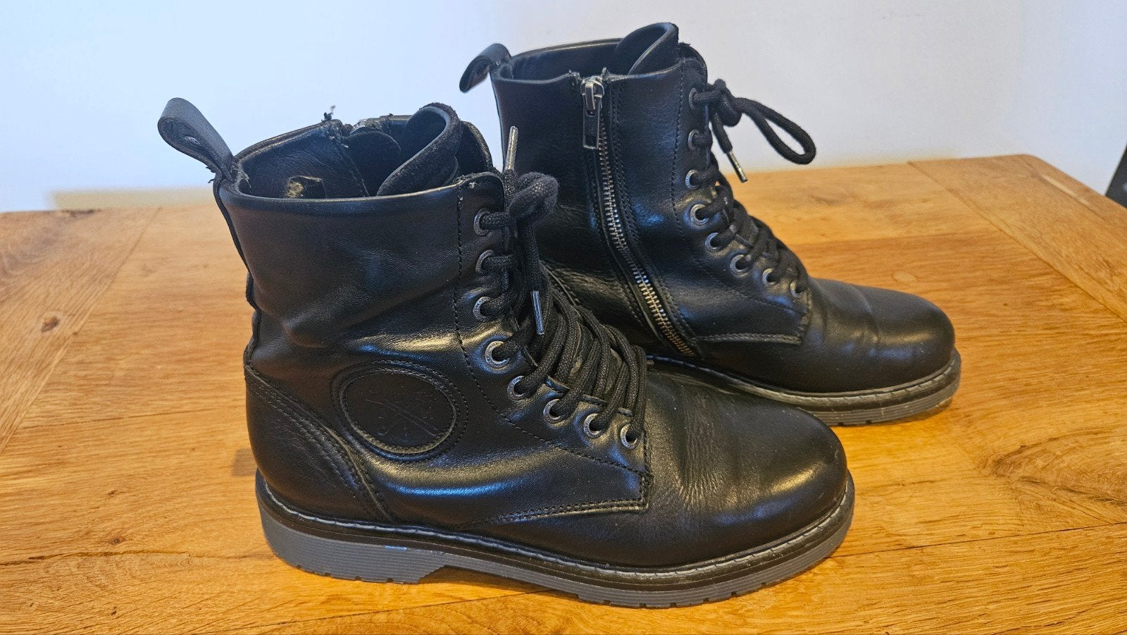 JOHN DOE Bottines moto XTM black  39 comme neuf, Ophalen