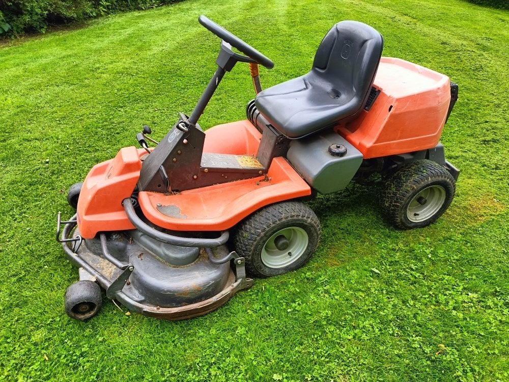 Husqvarna Rider 16                1250€, Ophalen, Gebruikt, Husqvarna, Mulchfunctie