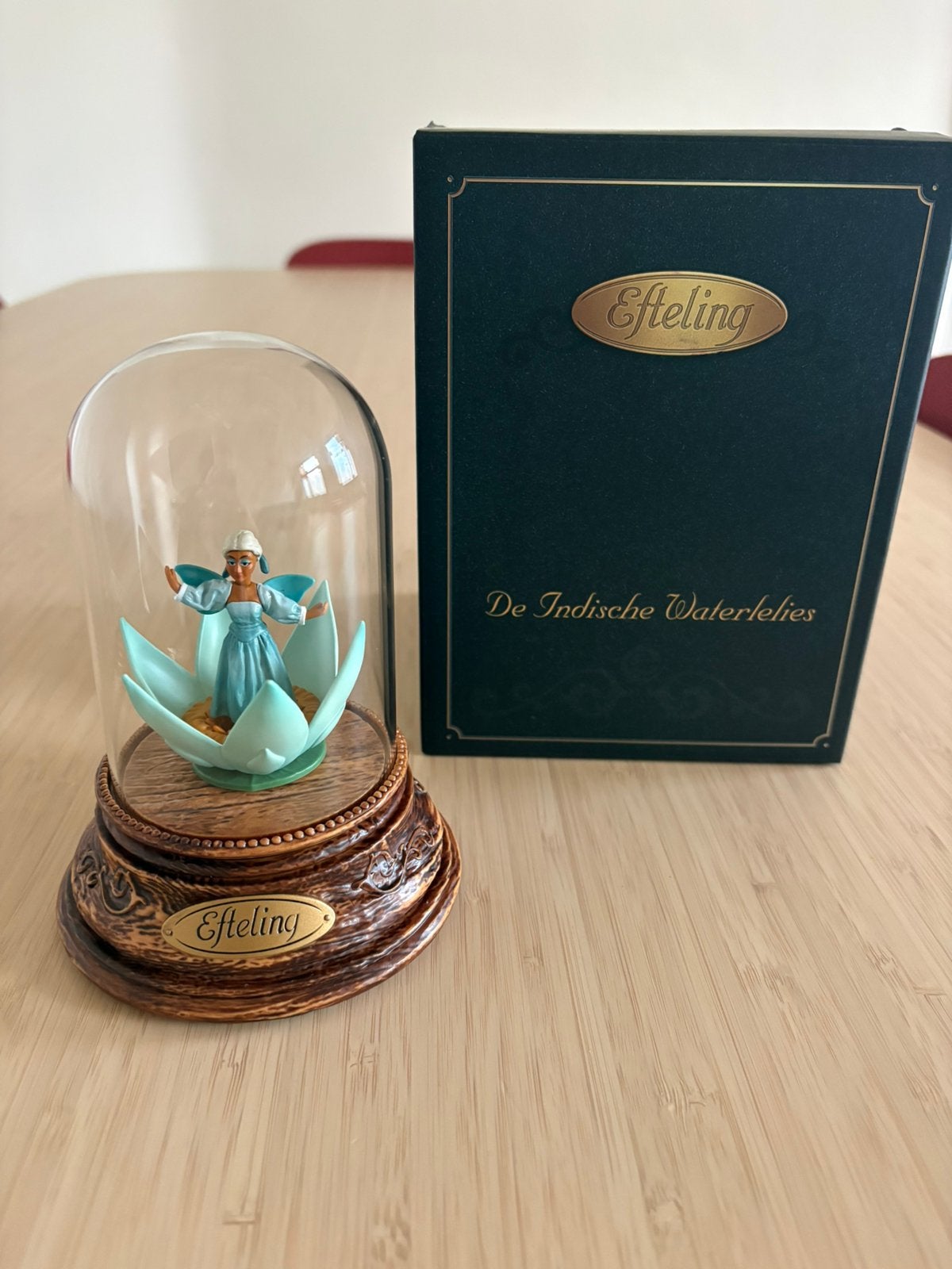 Les nénuphars indiens - Efteling -, Enlèvement, Comme neuf