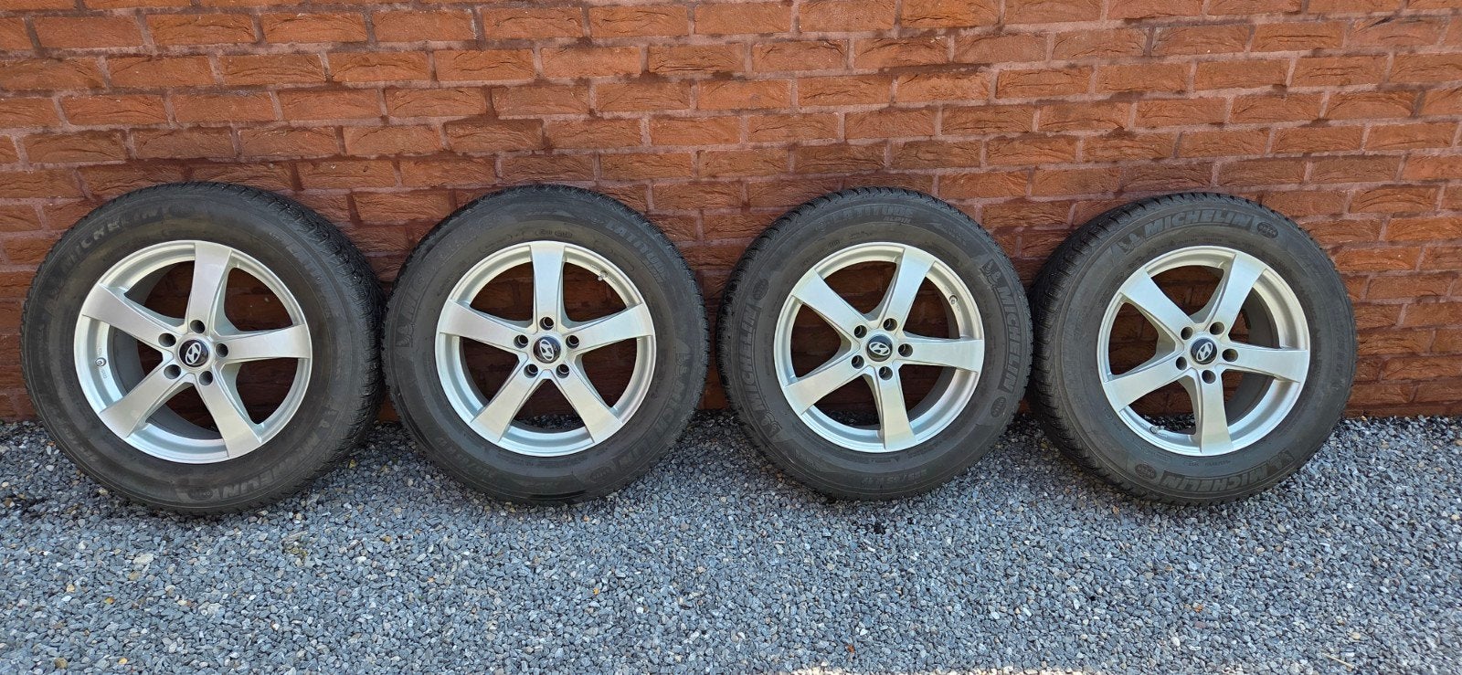 Jantes et pneus hiver 225/65/R17, Pneus hiver, Pneu(s)