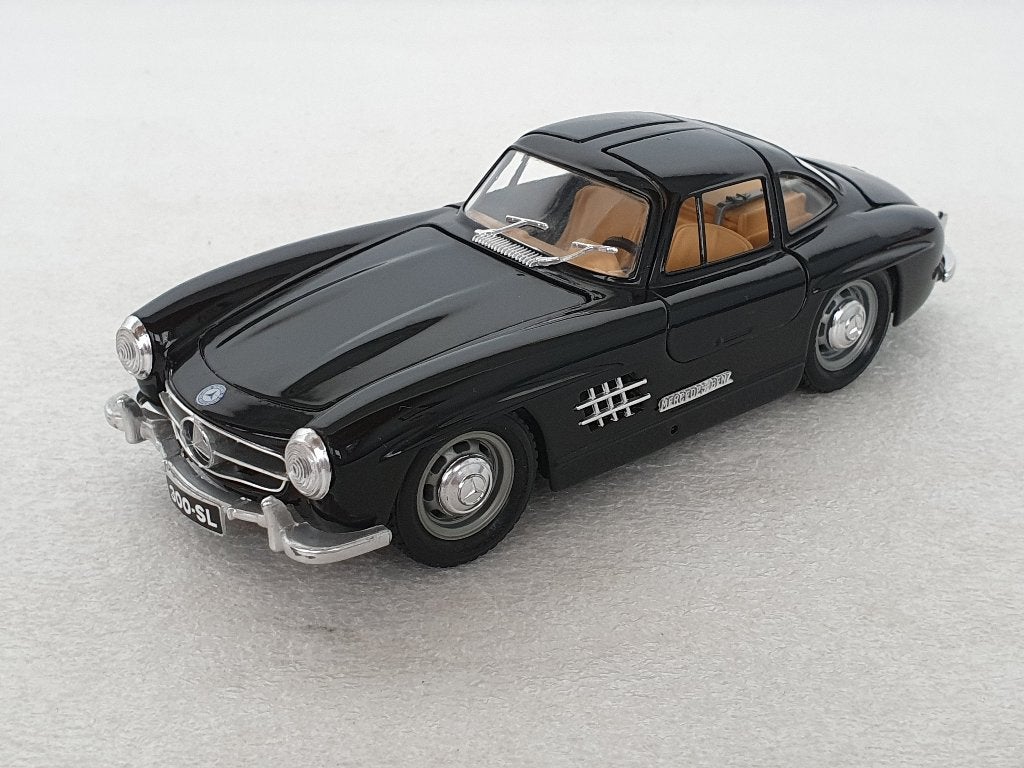 Burago: Mercedes Benz 300 SL 1954 (1/24), Enlèvement ou Envoi, Utilisé, Voiture, Burago