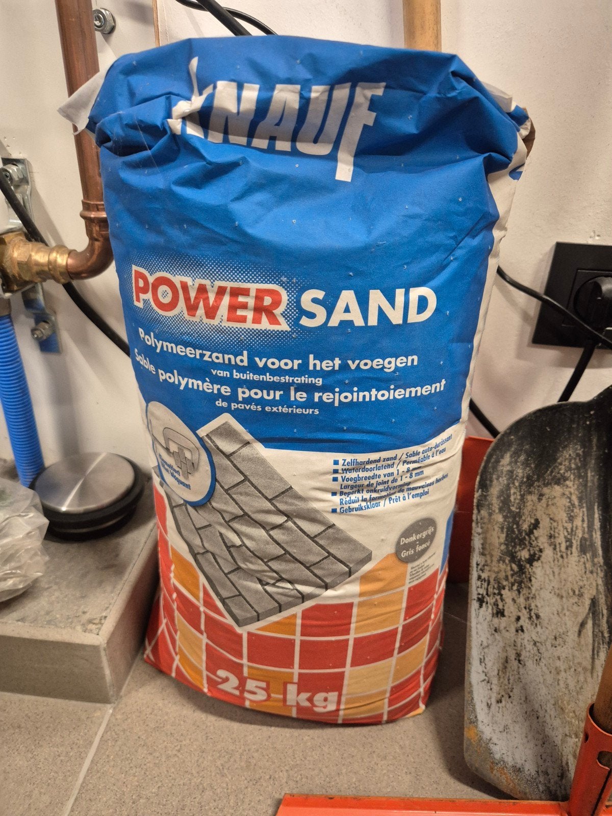 Polymeerzand voor het voegen, Enlèvement