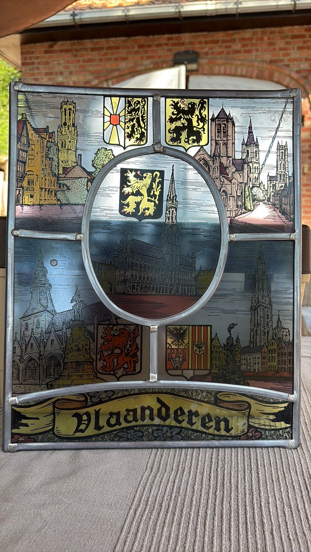 Prachtig glas-in-lood raam "Vlaanderen”, Ophalen