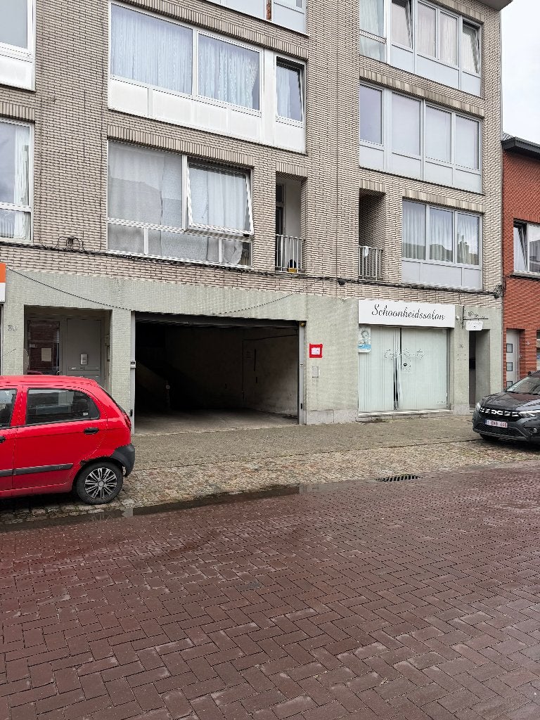 Staanplaats te koop / te huur Merksem, Immo, Antwerpen (stad)