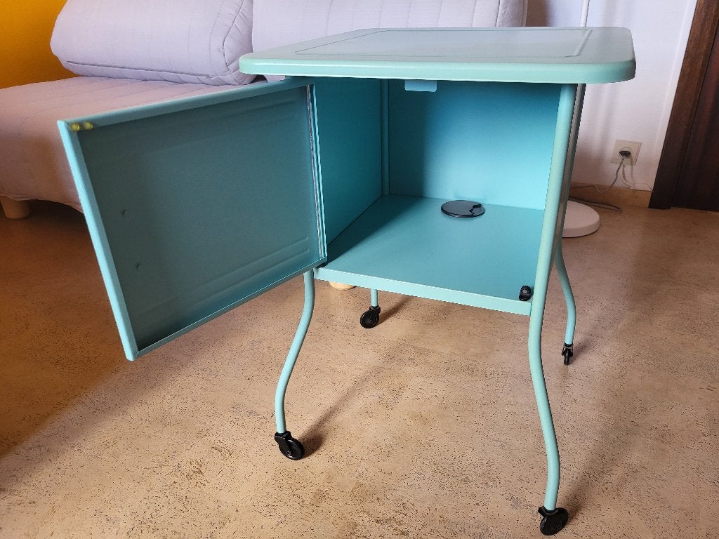 Vintage metalen mintgroene/turquoise Ikea Vettre nachtkastje, Ophalen, Gebruikt, Metaal of Aluminium, 55 tot 70 cm