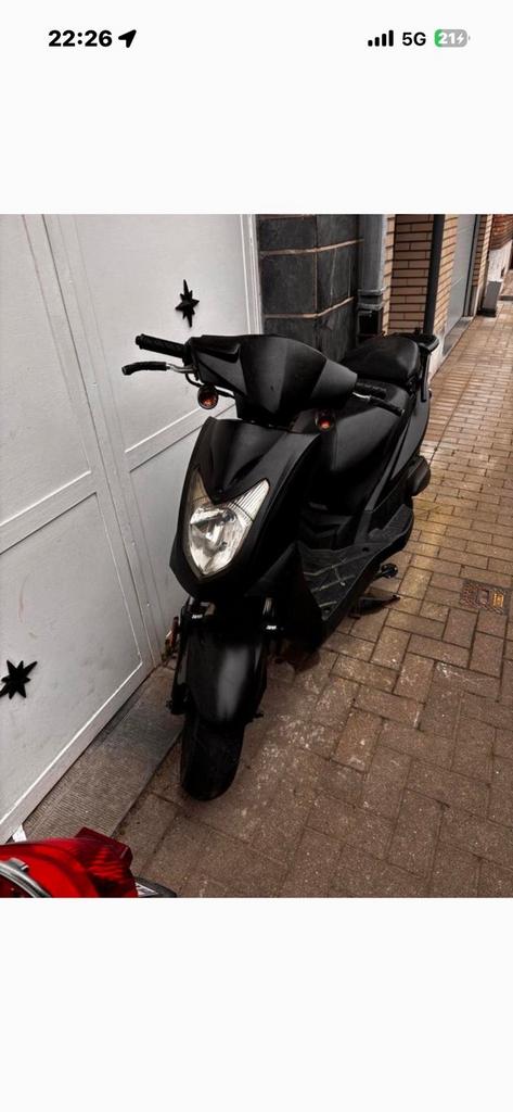 Kymco agility 50, Fietsen en Brommers, Ophalen, Zo goed als nieuw, Agility