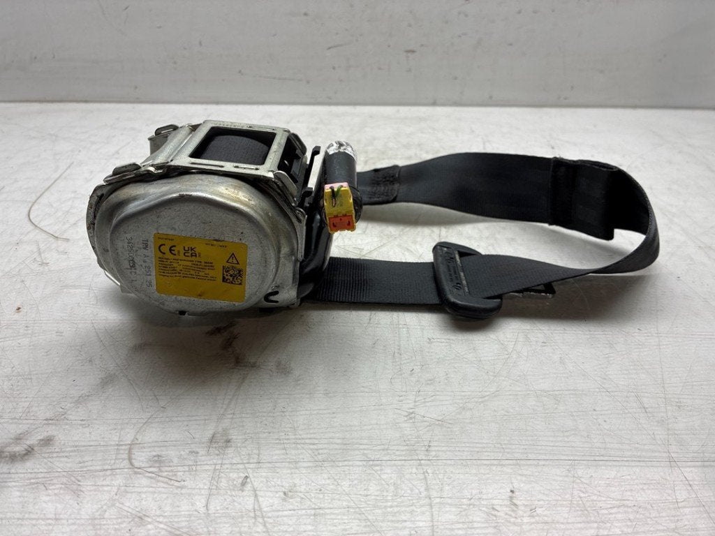 CEINTURE DE SECURITE ARRIERE GAUCHE Golf VIII (CD1), Autos : Pièces & Accessoires, Volkswagen, Volkswagen AG, Utilisé, Kundenbetreuung@volkswagen.de