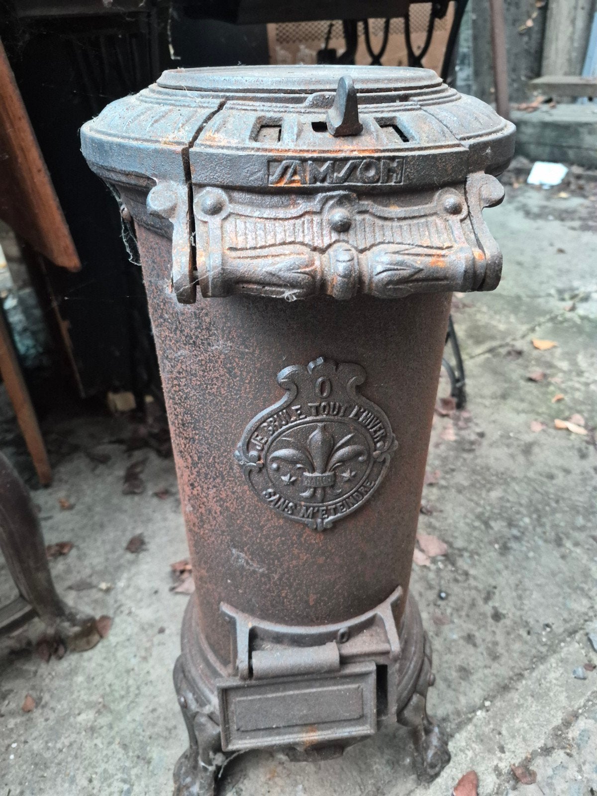 ancien poêle-pot/poêle à charbon/bois style "Salamander", Jardin & Terrasse, Enlèvement