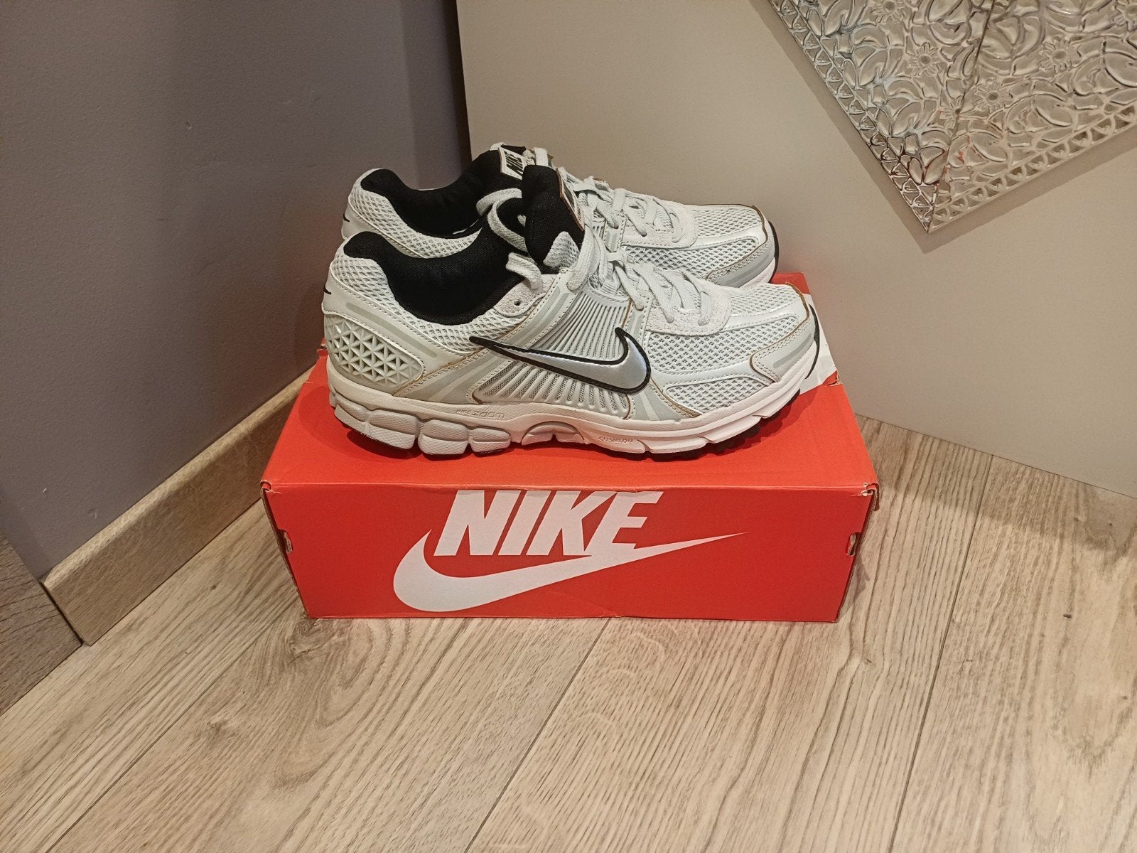 Nike vomero 5, Neuf, Enlèvement ou Envoi, Autres couleurs, Nike