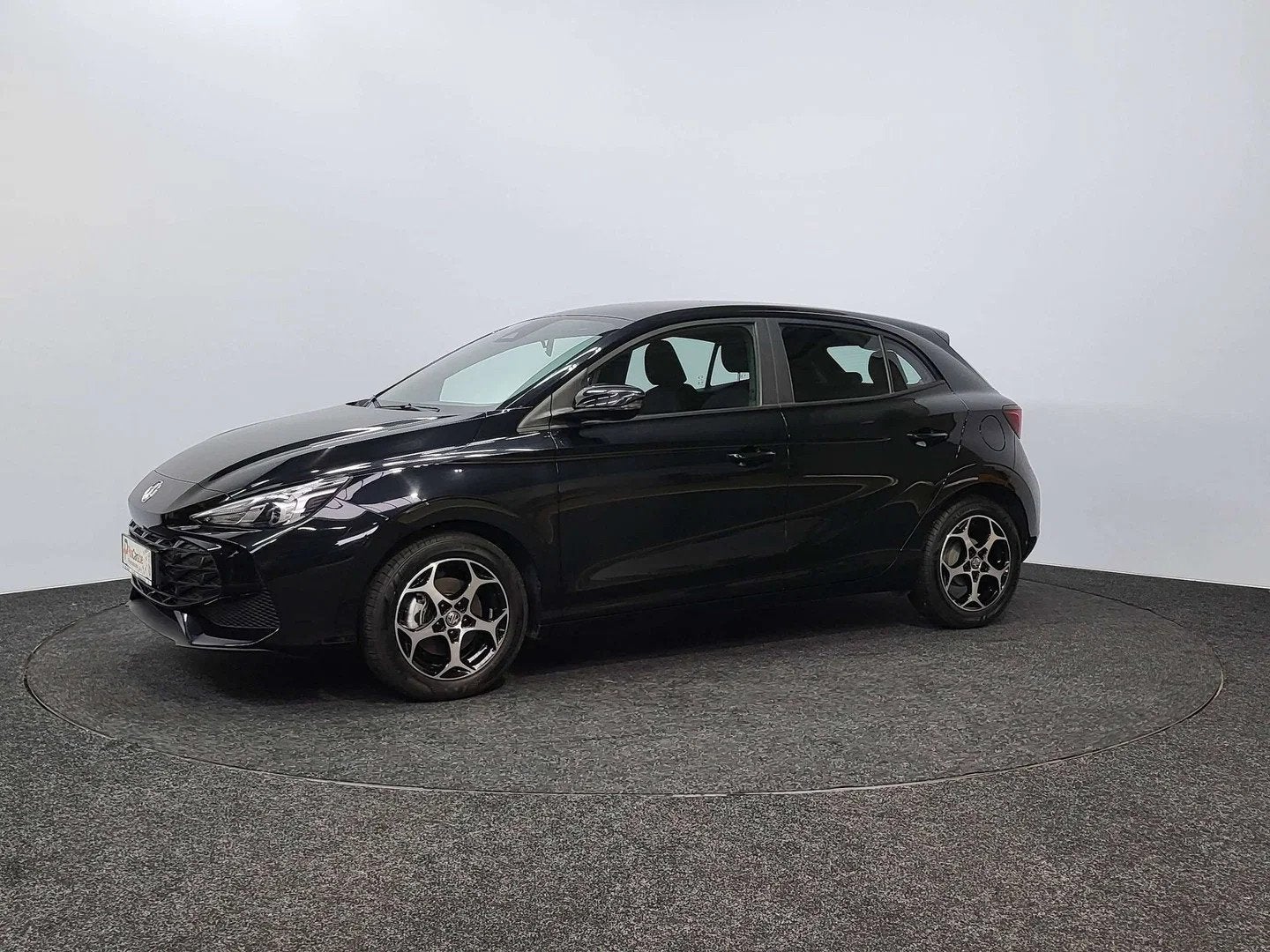 MG MG3 1.5 Comfort | 2025 | 17.630 km | Led | Navi | CarPlay, Achat, Entreprise, Noir, 5 portes