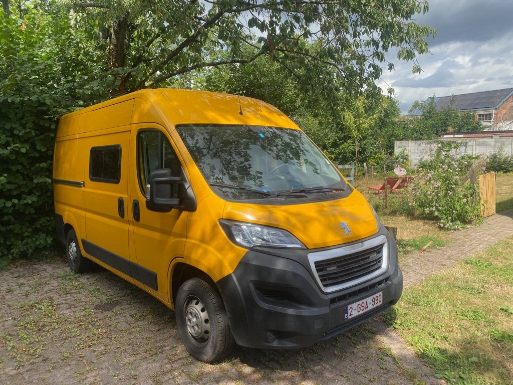 peugeot boxer + complete uitrusting voor glasvezellassen., Auto's, Bestelwagens en Lichte vracht, Voorwielaandrijving, Stof, 4 cilinders