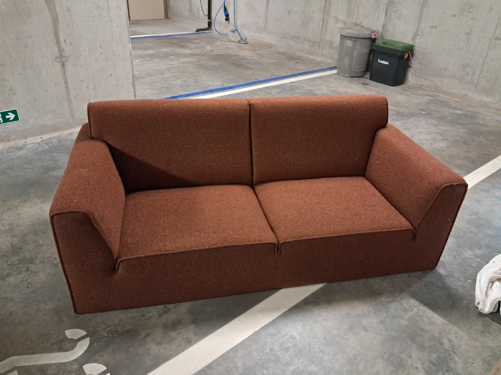 zetel 2 personen roestkleurig 1m75 x 90cm, Maison & Meubles, 75 à 100 cm, Enlèvement, Utilisé, Deux personnes