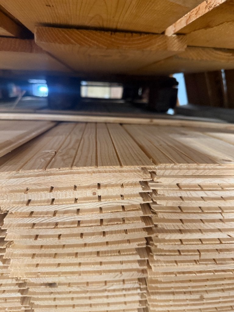 Lambris raboté en  pin  – 9,90 € TTC/m², Bricolage & Construction, Bois & Planches, Enlèvement ou Envoi, Comme neuf, Pin, Planche