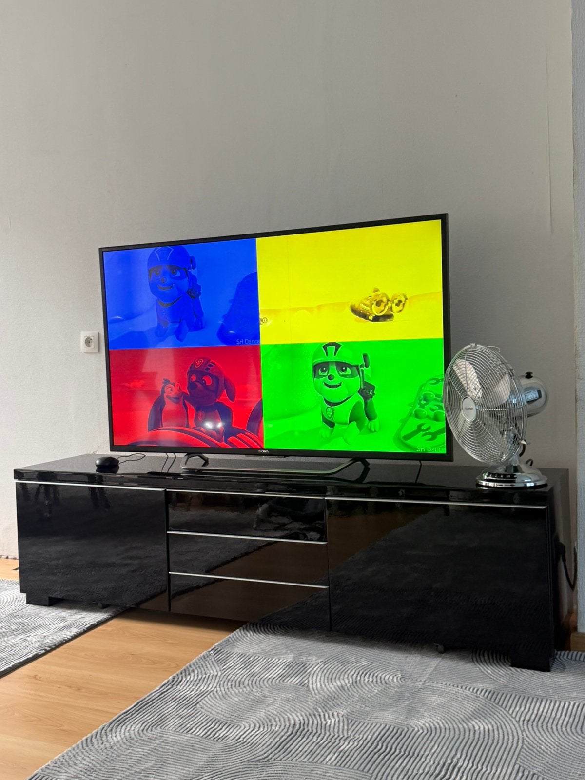 Tv SONY te koop 200 euro, Ophalen, Zo goed als nieuw