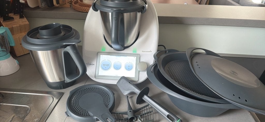 Thermomix TM6, Ophalen, 1 tot 2 liter, Refurbished, 3 snelheden of meer