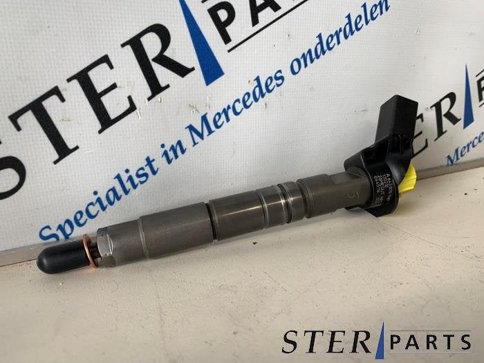 Injecteur (diesel) d'un Mercedes E-Klasse, 3 mois de garantie, Utilisé, -, -